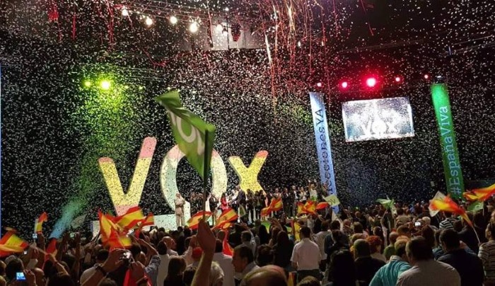 L’extrême droite espagnole coupe le sifflet à son drôle de lobby LGBT