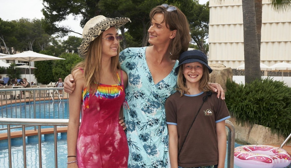 «A Perfectly Normal Family» face à la transidentité