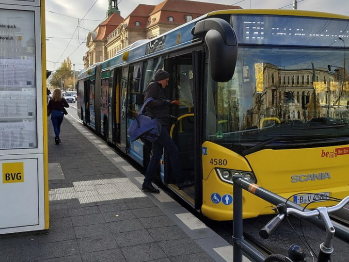 Une voix trans dans les transports publics berlinois