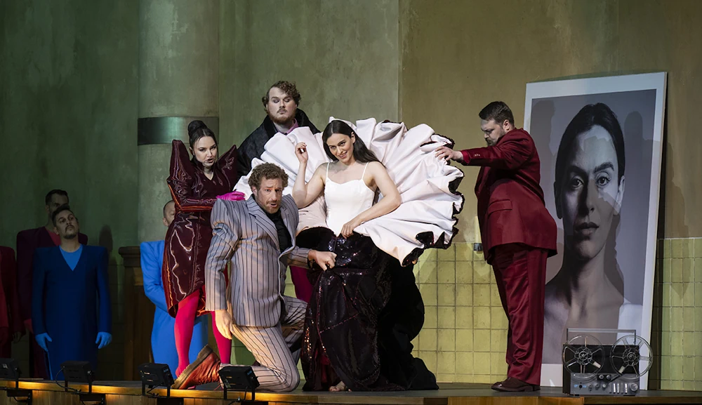 Glam Night La Traviata