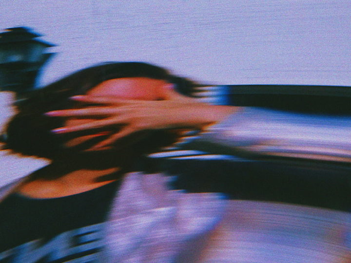 Mes premiers pas (maladroits) dans le dating lesbien